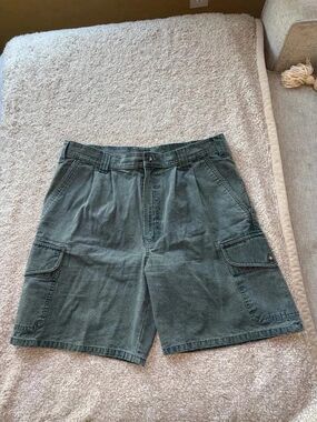 Vintage 90s Woolrich Fatigue Cargo Shorts Olive Green – Size 34
